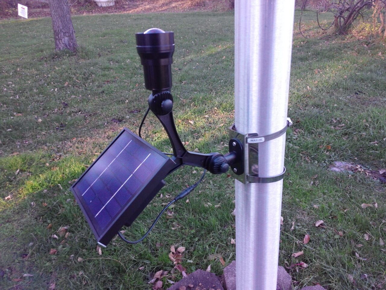 Commercial Solar Flagpole Light | Ultra Series CREE | Dual Mode